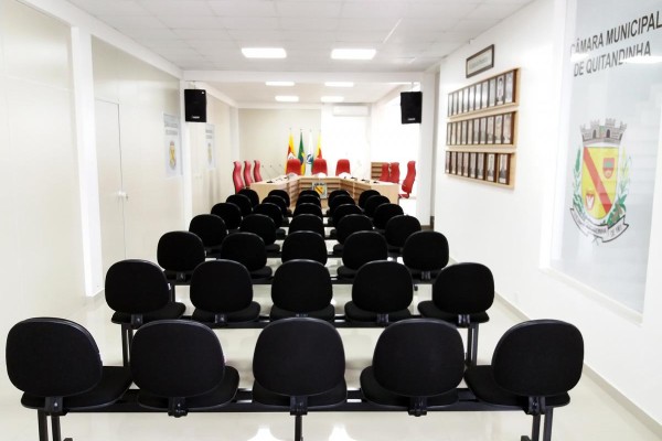 Câmara de Quitandinha divulga expediente para o final de ano